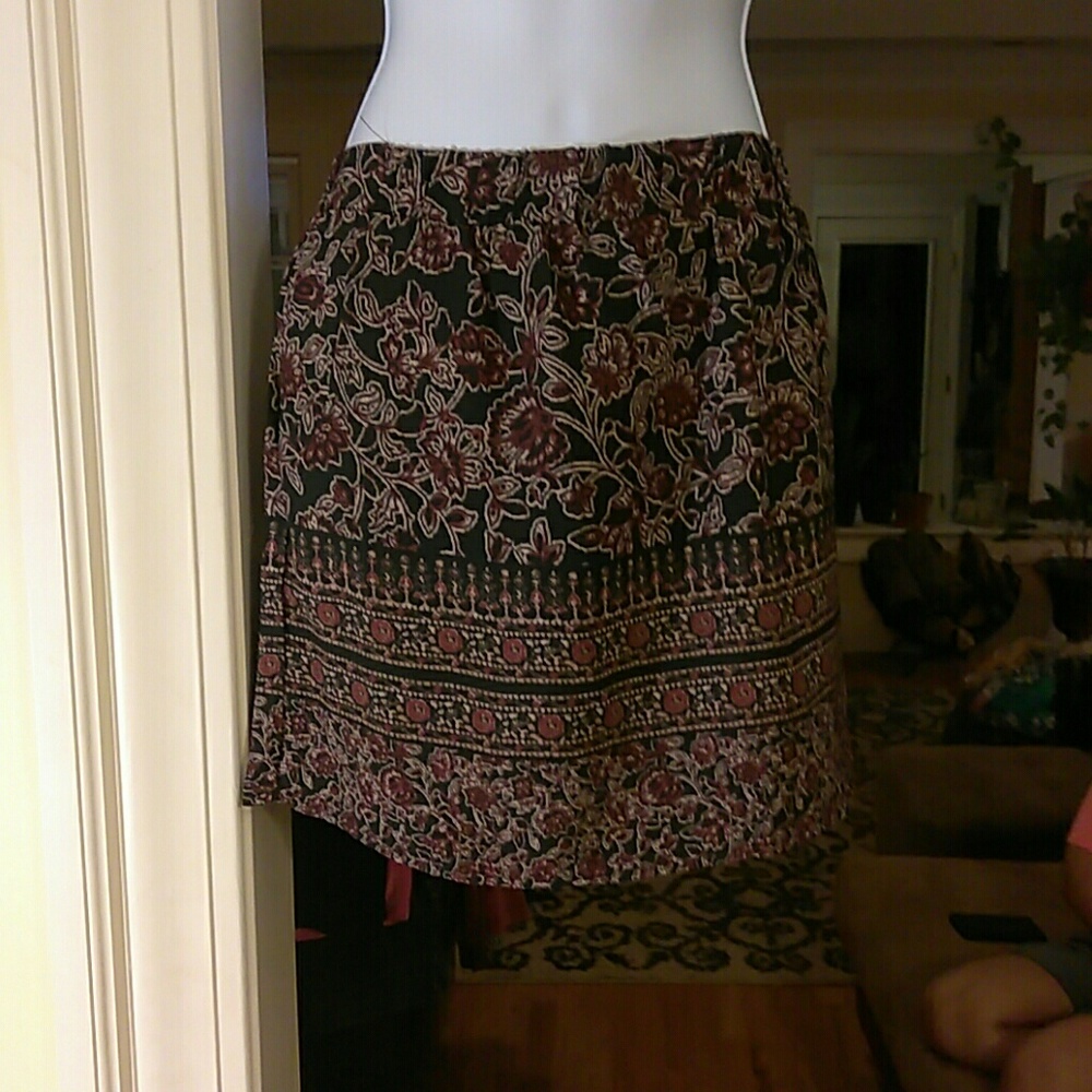 Contempo ladies mini skirt